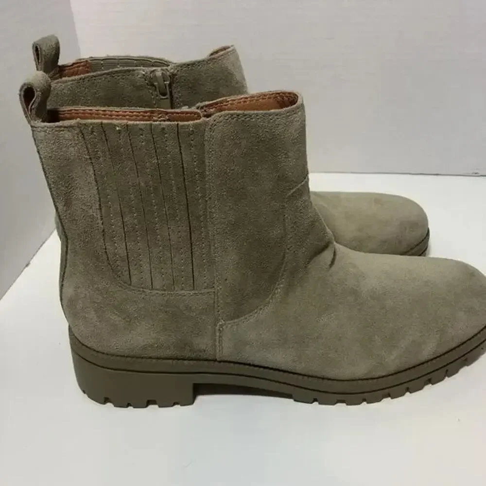 Lucky Brand Women's Tan Suede Boots Size 9.5 Zipper Neutral color - NEW no box